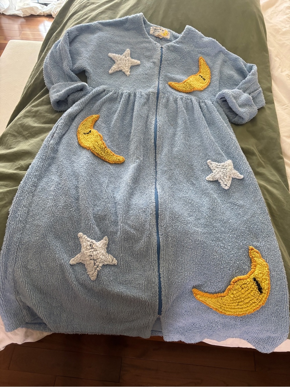 Vintage Canyon Group Chenille Light Blue Moon & Star Robe